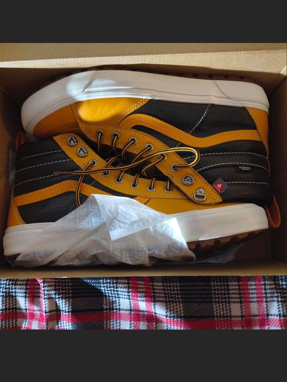 Vans High-Top Sneakers in Yellow and Black